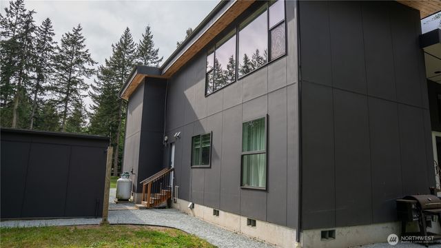 2548 Sandy Drive, Camano Island, WA 98282