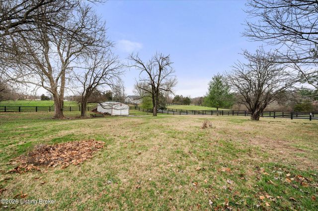 9802 Independence School Rd, Louisville, KY 40291