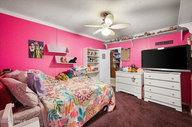 9802 Independence School Rd, Louisville, KY 40291