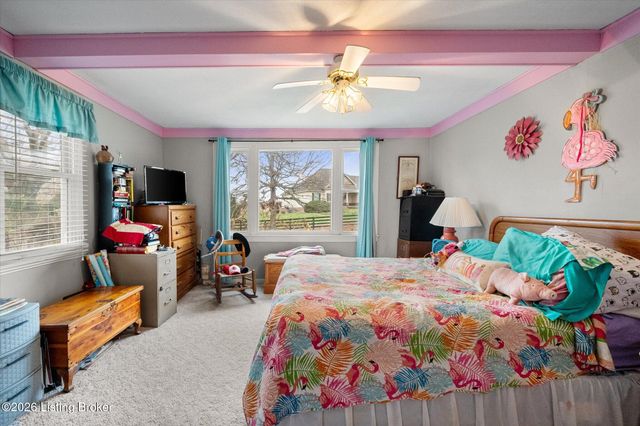 9802 Independence School Rd, Louisville, KY 40291