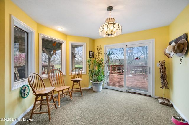 9802 Independence School Rd, Louisville, KY 40291