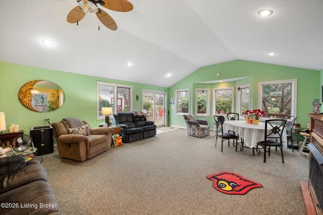 9802 Independence School Rd, Louisville, KY 40291