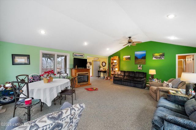 9802 Independence School Rd, Louisville, KY 40291