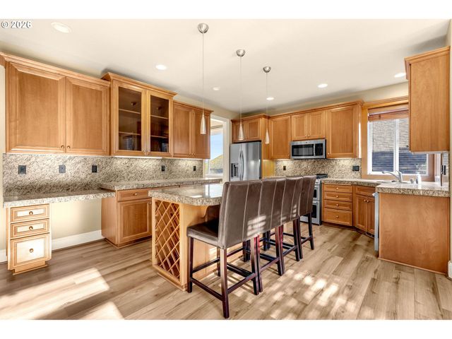 2573 34TH St, Washougal, WA 98671