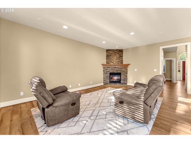 2573 34TH St, Washougal, WA 98671
