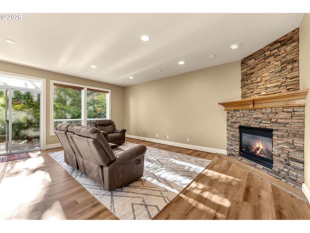 2573 34TH St, Washougal, WA 98671