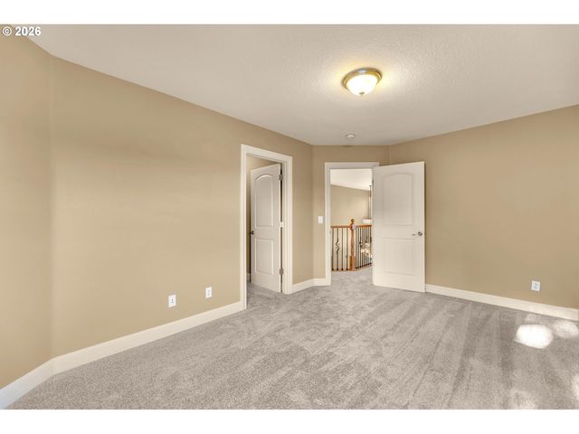 2573 34TH St, Washougal, WA 98671
