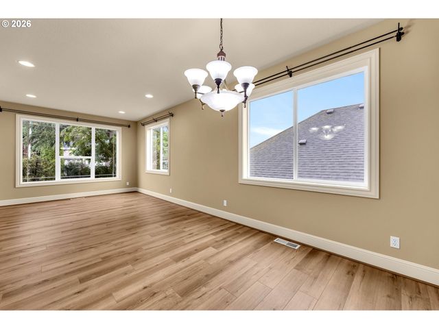 2573 34TH St, Washougal, WA 98671