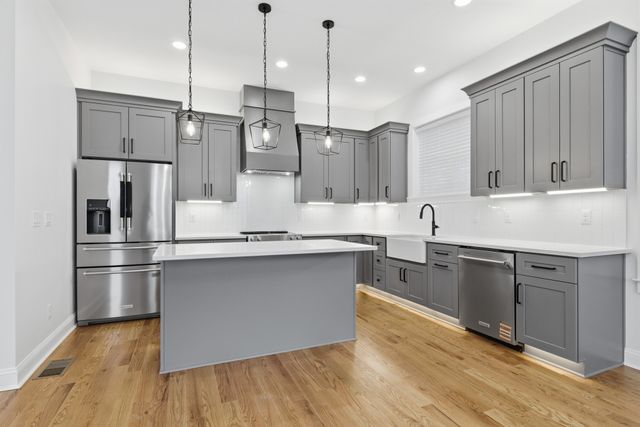 2312 18th Ave, N, Nashville, TN 37208