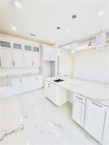 2317 N Woody Street, Edinburg, TX 78541