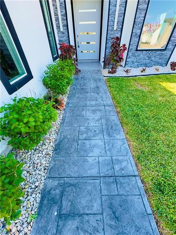 2317 N Woody Street, Edinburg, TX 78541