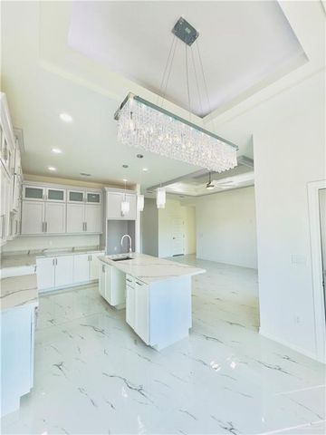 2317 N Woody Street, Edinburg, TX 78541