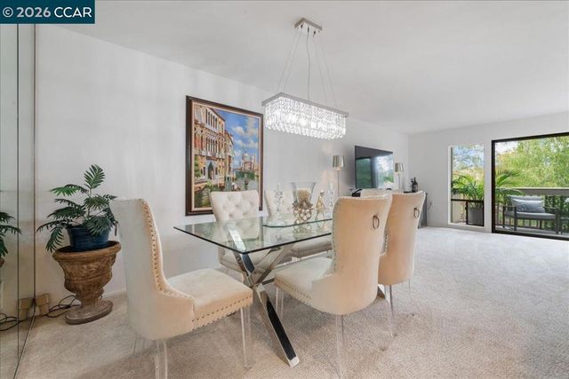 1317 Canyonwood Ct 4, Walnut Creek, CA 94595