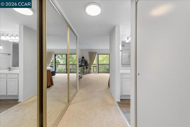 1317 Canyonwood Ct 4, Walnut Creek, CA 94595