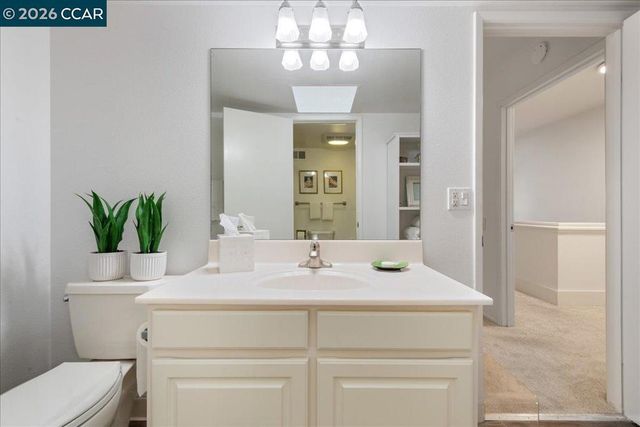 1317 Canyonwood Ct 4, Walnut Creek, CA 94595