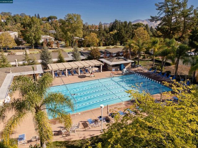 1317 Canyonwood Ct 4, Walnut Creek, CA 94595