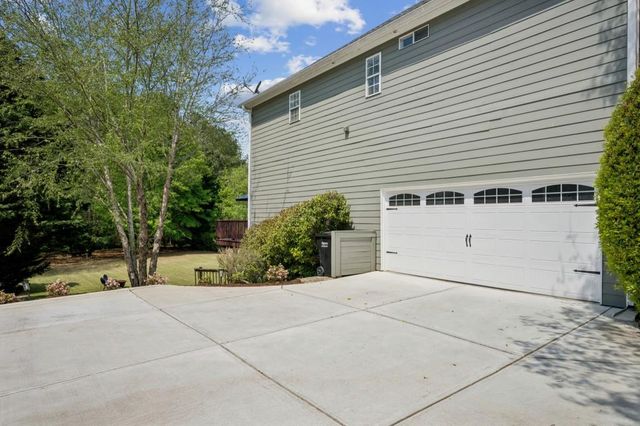 112 Keswick Manor Drive, Tyrone, GA 30290