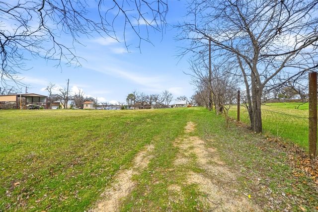 7000 Briar Road, Azle, TX 76020