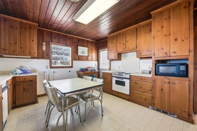 7000 Briar Road, Azle, TX 76020