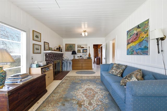 7000 Briar Road, Azle, TX 76020