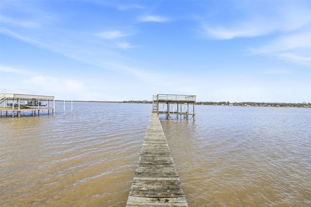 7000 Briar Road, Azle, TX 76020