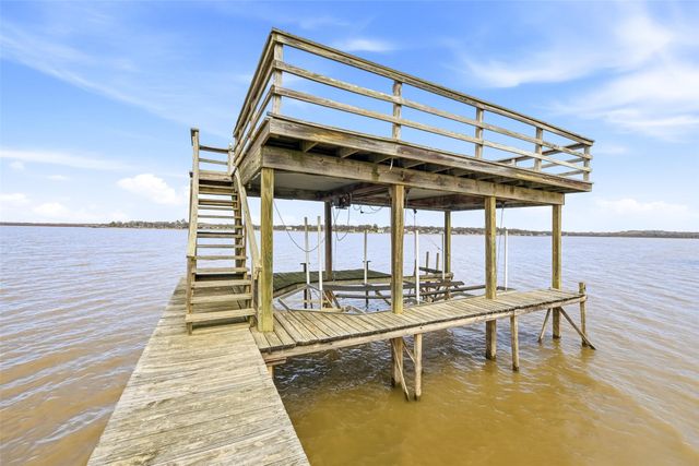 7000 Briar Road, Azle, TX 76020