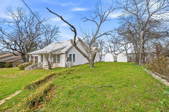 7000 Briar Road, Azle, TX 76020