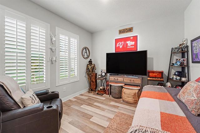 9567 CAVENDISH DRIVE, Tampa, FL 33626