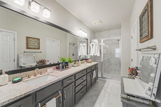 9567 CAVENDISH DRIVE, Tampa, FL 33626