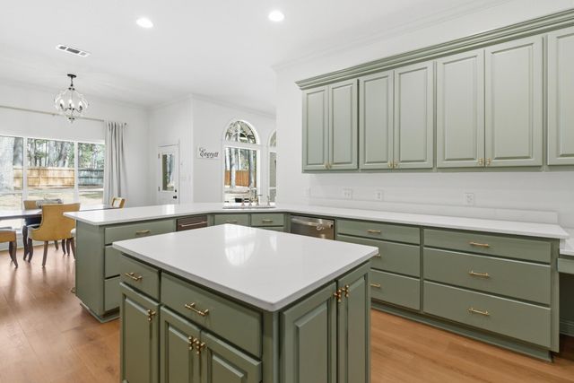 18 Tuckahoe, Hattiesburg, MS 39402