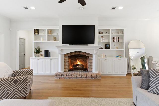 18 Tuckahoe, Hattiesburg, MS 39402