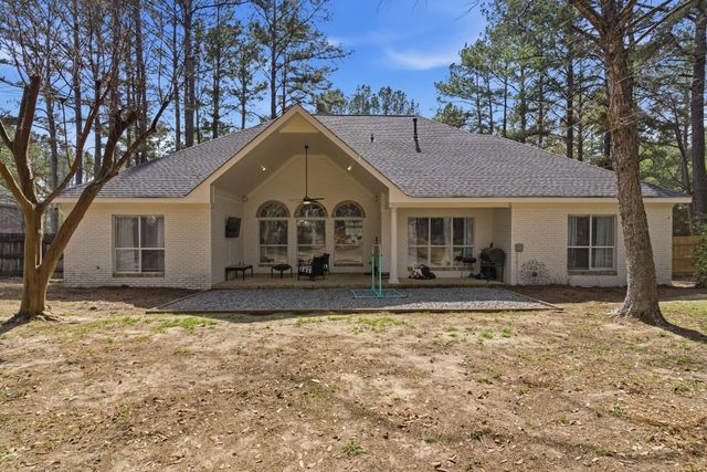 18 Tuckahoe, Hattiesburg, MS 39402