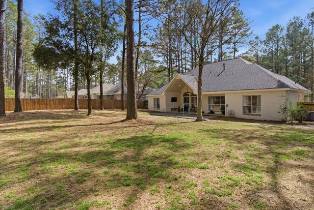 18 Tuckahoe, Hattiesburg, MS 39402