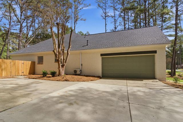 18 Tuckahoe, Hattiesburg, MS 39402