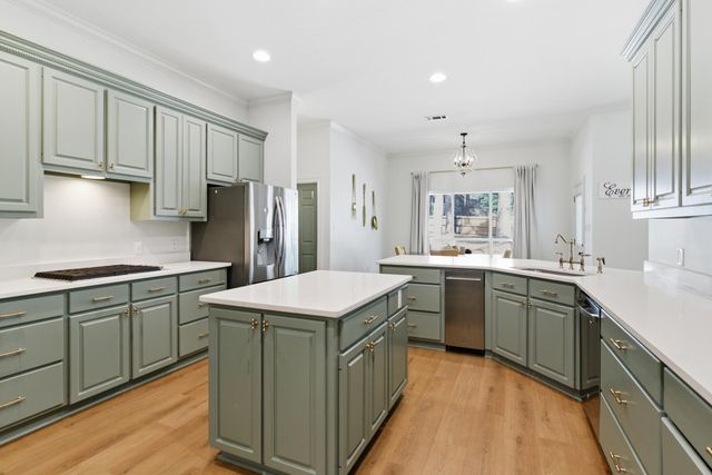 18 Tuckahoe, Hattiesburg, MS 39402