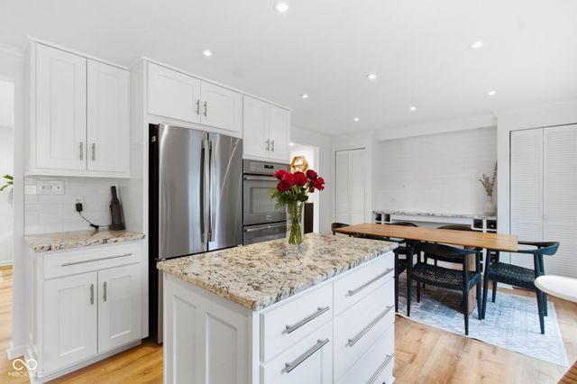 11324 Wood Creek Drive, Carmel, IN 46033