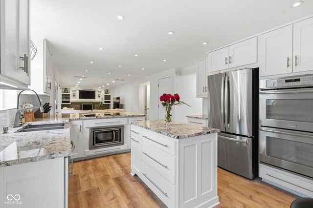 11324 Wood Creek Drive, Carmel, IN 46033