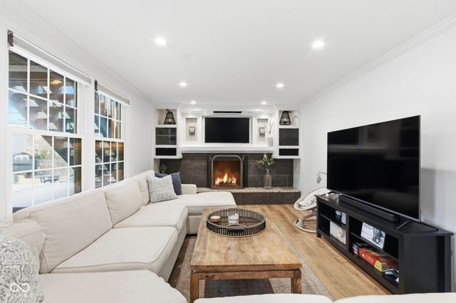 11324 Wood Creek Drive, Carmel, IN 46033