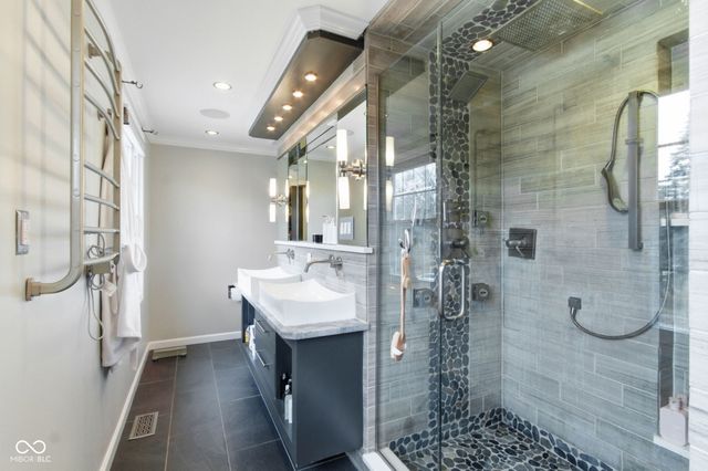 11324 Wood Creek Drive, Carmel, IN 46033