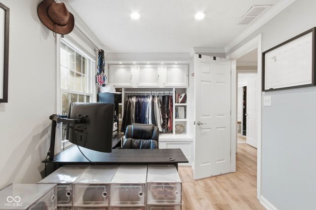 11324 Wood Creek Drive, Carmel, IN 46033