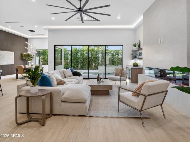 8436 E Rosewood Lane, Scottsdale, AZ 85251