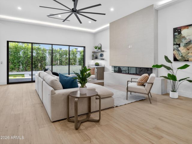 8436 E Rosewood Lane, Scottsdale, AZ 85251