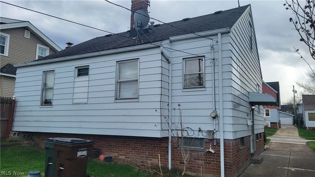 6014 Laverne Avenue, Parma, OH 44129