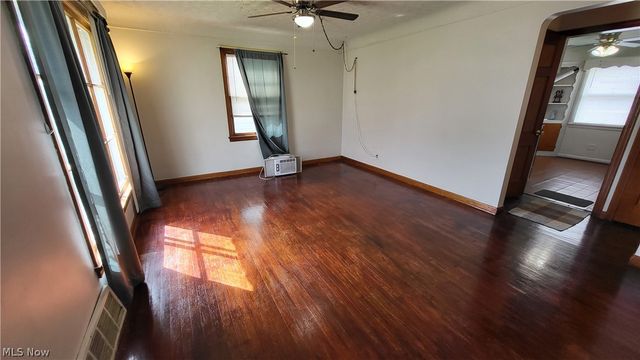 6014 Laverne Avenue, Parma, OH 44129