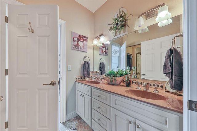 3620 CR 3920 Road, Independence, KS 67301