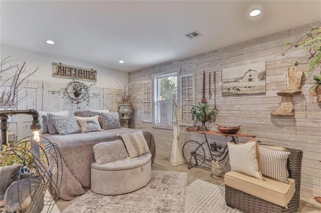 3620 CR 3920 Road, Independence, KS 67301