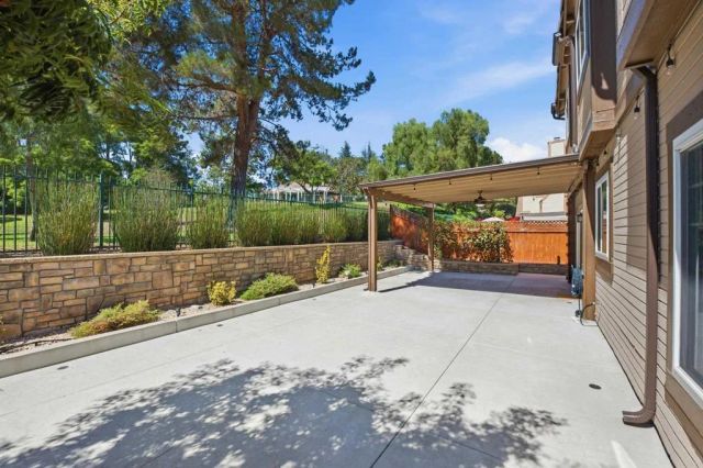 930 Rose Arbor Drive, San Marcos, CA 92078