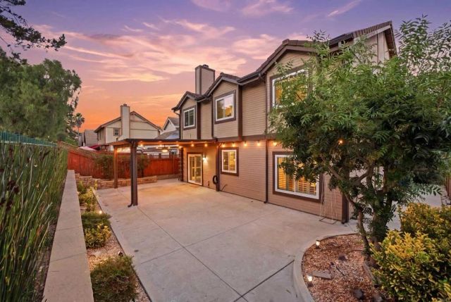 930 Rose Arbor Drive, San Marcos, CA 92078