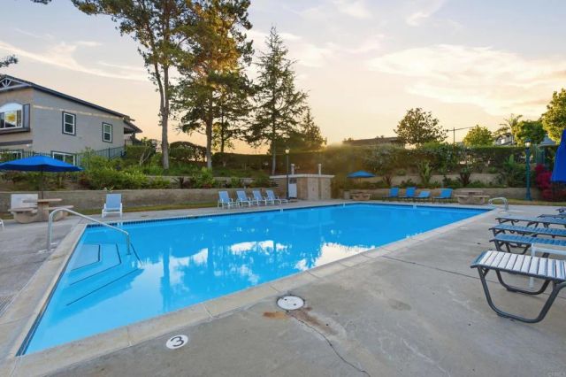 930 Rose Arbor Drive, San Marcos, CA 92078
