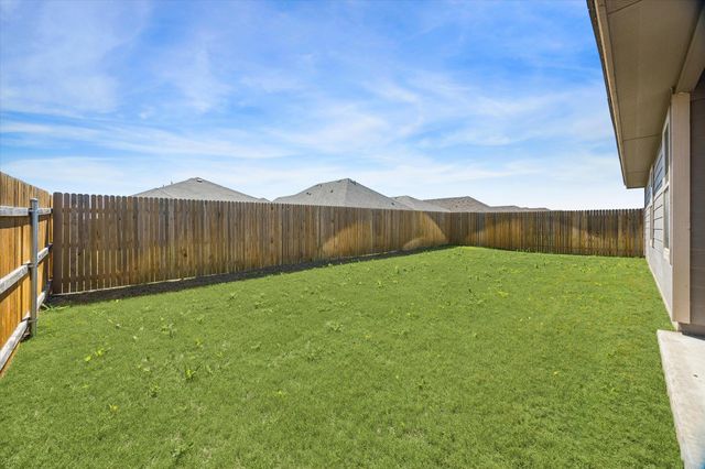 168 Onna ST, Taylor, TX 76574